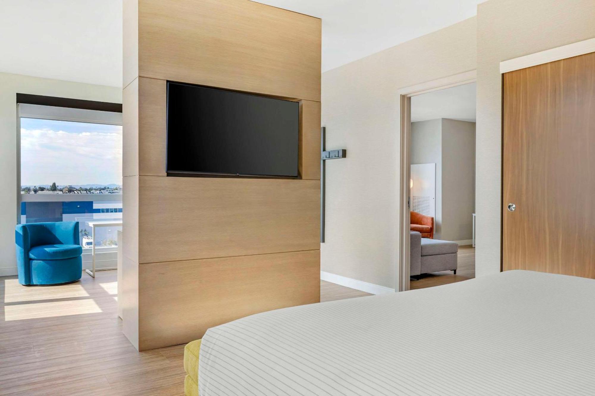 Cambria Hotel Burbank Airport Dış mekan fotoğraf