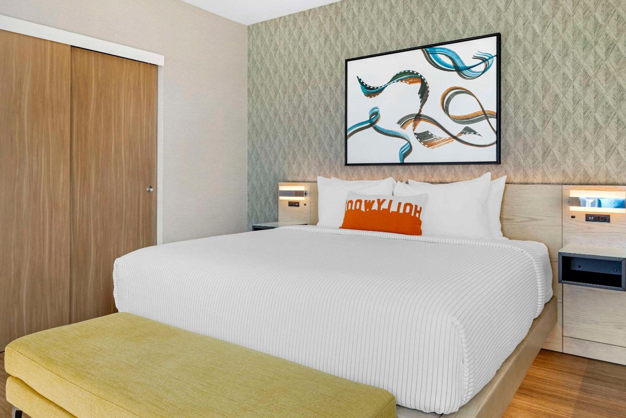 Cambria Hotel Burbank Airport Dış mekan fotoğraf