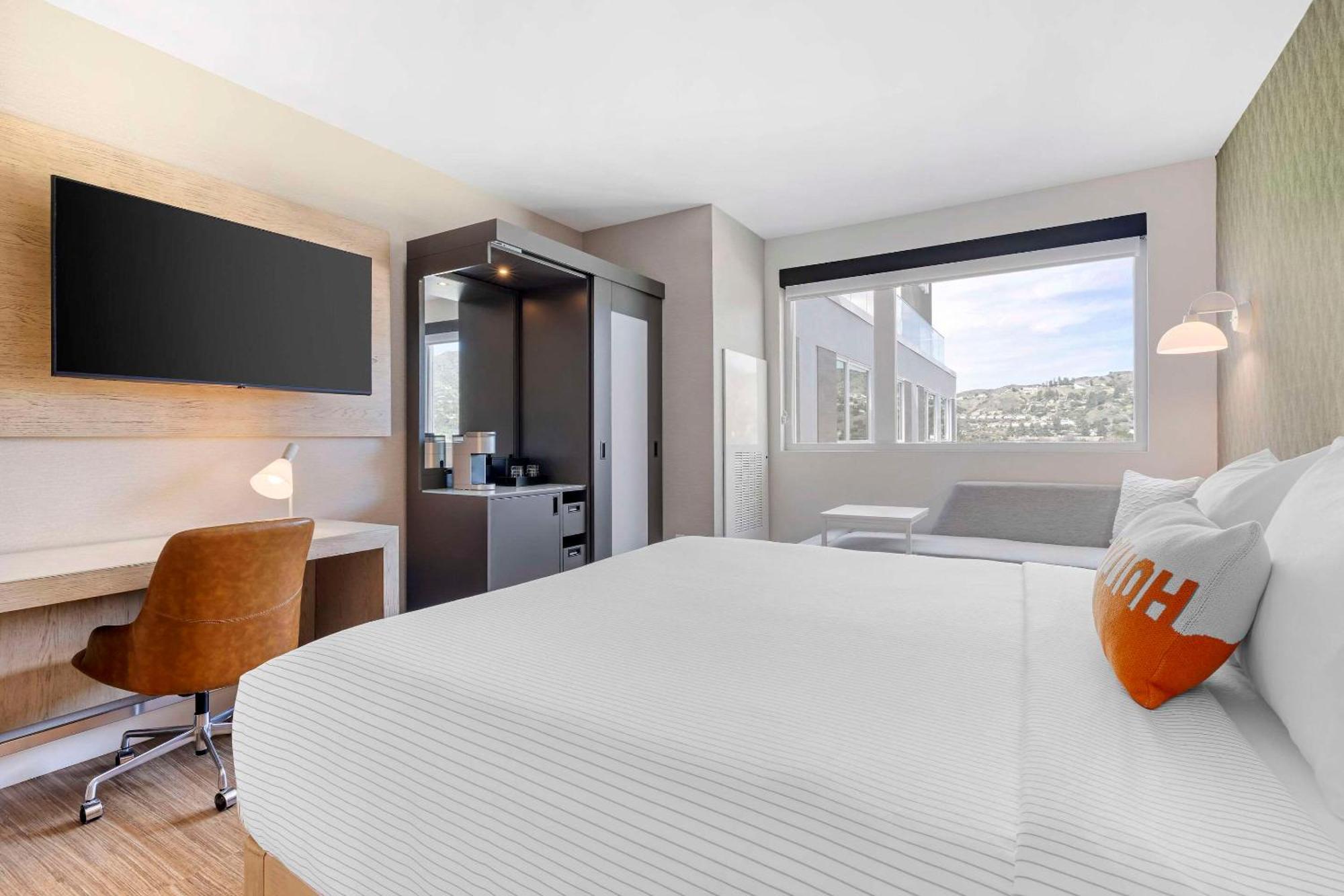 Cambria Hotel Burbank Airport Dış mekan fotoğraf