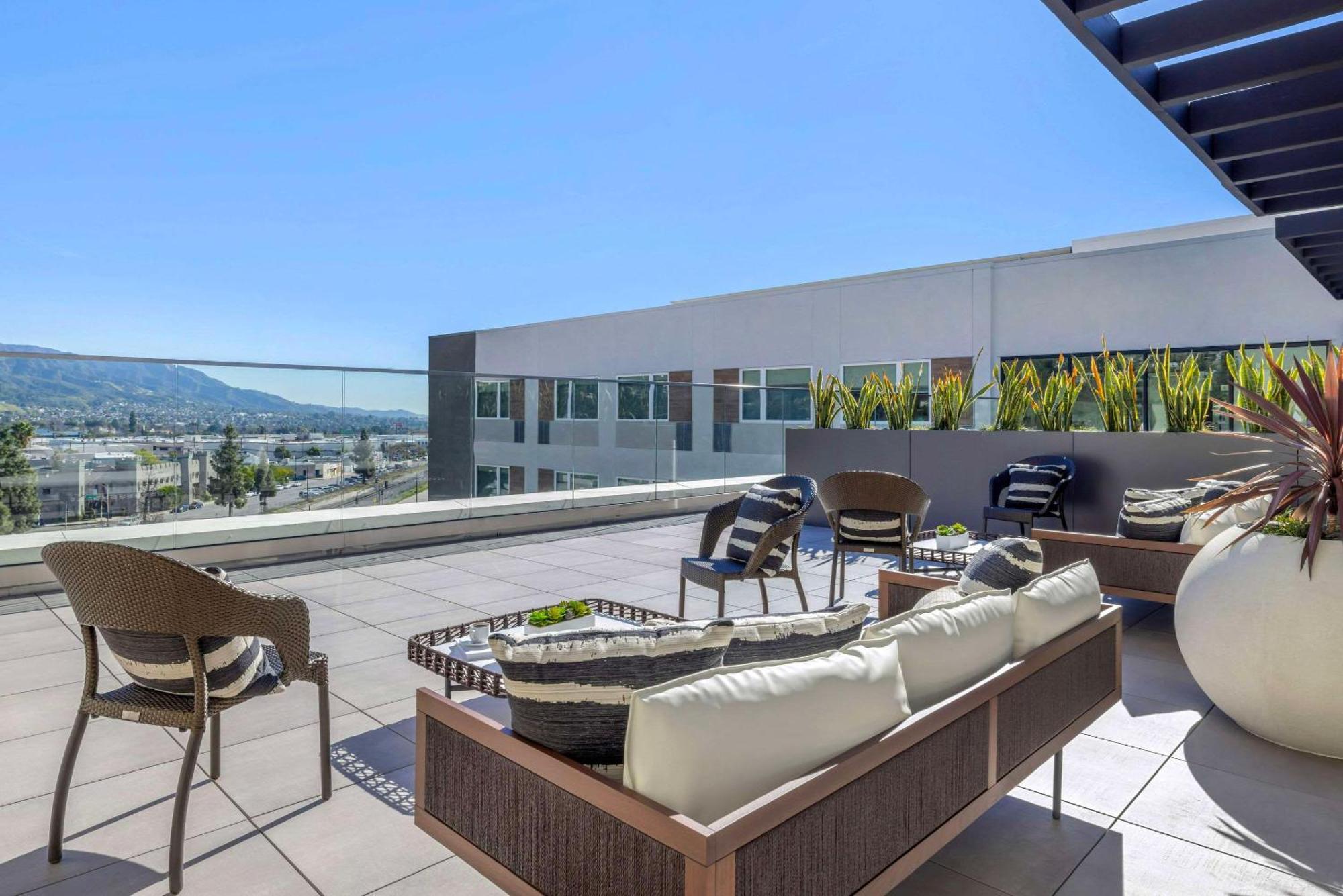 Cambria Hotel Burbank Airport Dış mekan fotoğraf