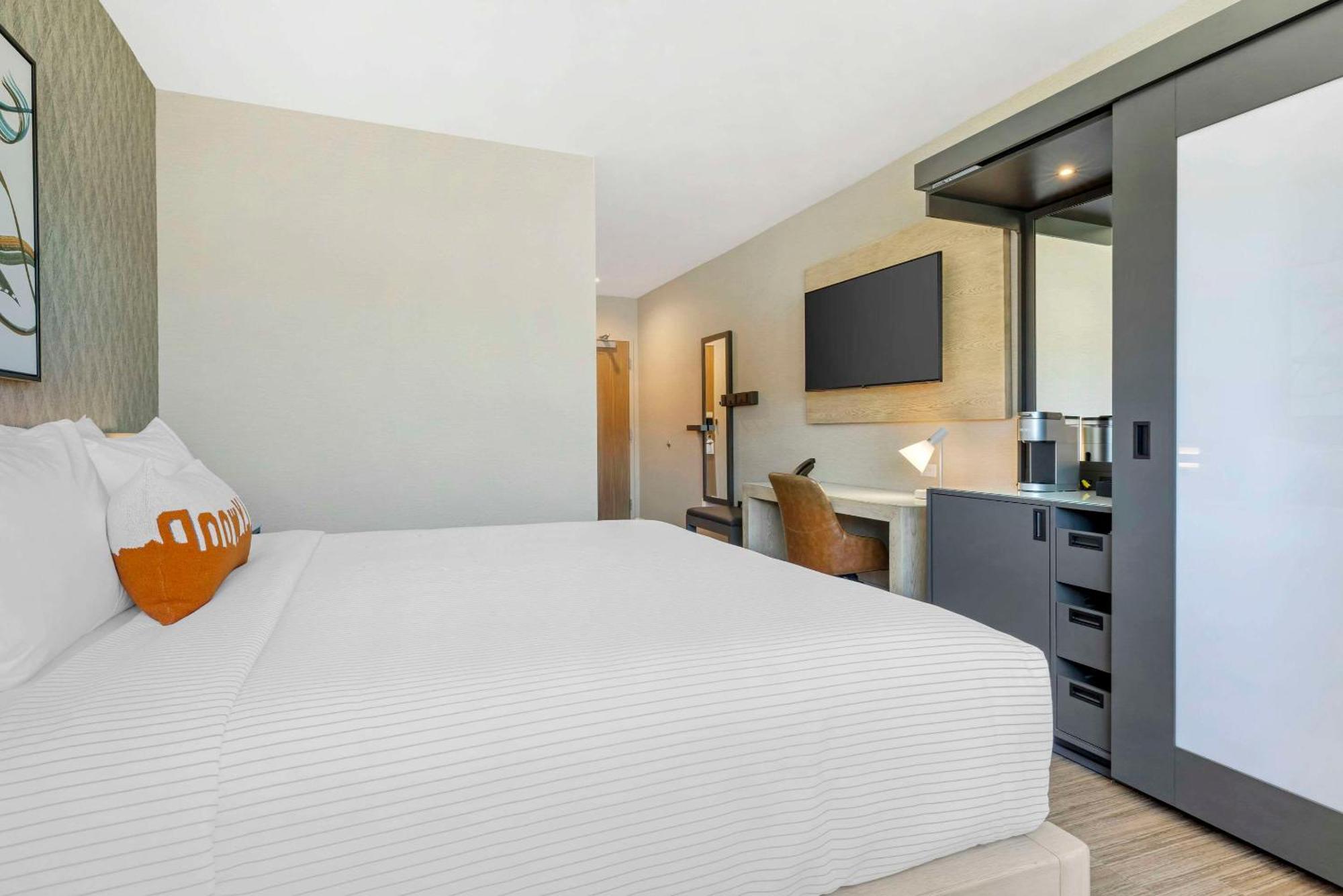 Cambria Hotel Burbank Airport Dış mekan fotoğraf