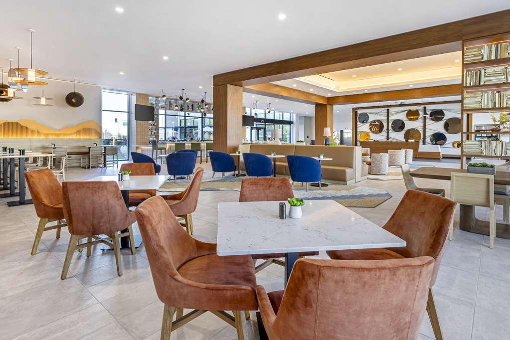 Cambria Hotel Burbank Airport İç mekan fotoğraf